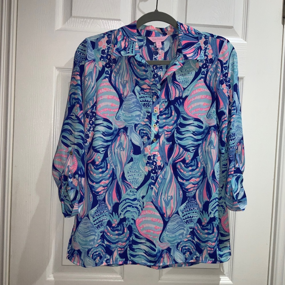 Lily Pulitzer half button blouse Sz XS 3/4 sleeve side vents blue pink